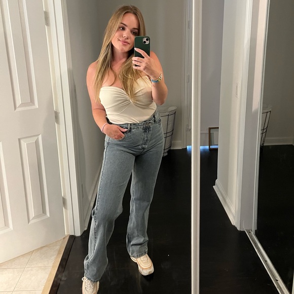 Nude Knit Bandeau Strapless Twist Top - Picture 2 of 3